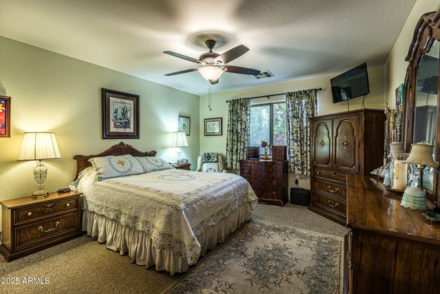 1456 E HOLIDAY Drive, Casa Grande, AZ 85122