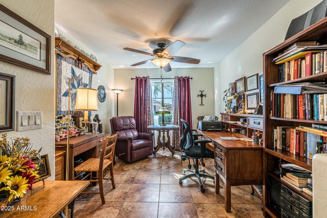 1456 E HOLIDAY Drive, Casa Grande, AZ 85122