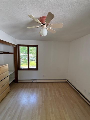 7 Frothingham Rd, Burlington, MA 01803