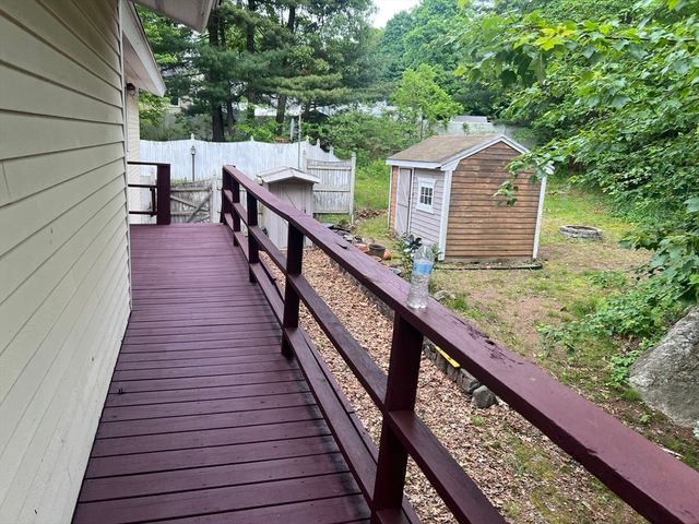 7 Frothingham Rd, Burlington, MA 01803