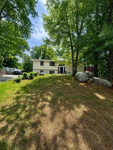 7 Frothingham Rd, Burlington, MA 01803