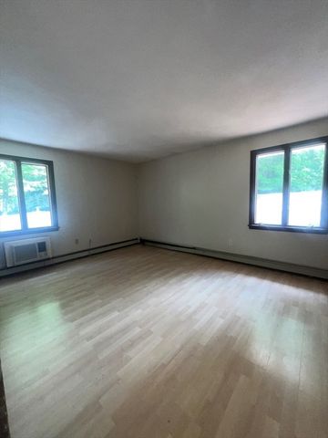 7 Frothingham Rd, Burlington, MA 01803