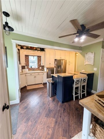 210 Piersol Ave, Bentleyville, PA 15314