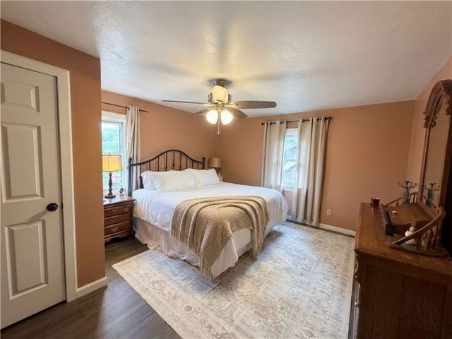 210 Piersol Ave, Bentleyville, PA 15314