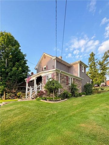 210 Piersol Ave, Bentleyville, PA 15314