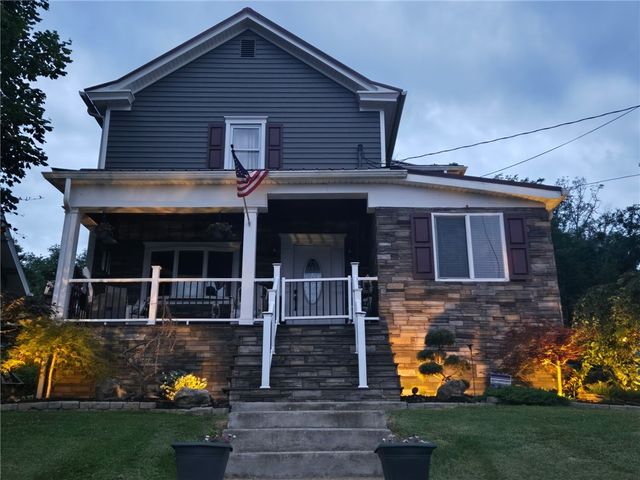 210 Piersol Ave, Bentleyville, PA 15314