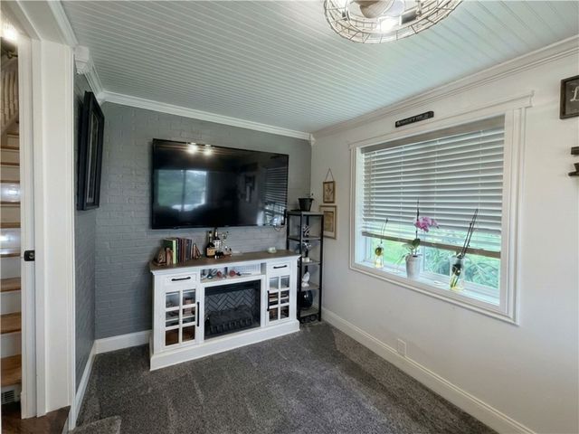 210 Piersol Ave, Bentleyville, PA 15314