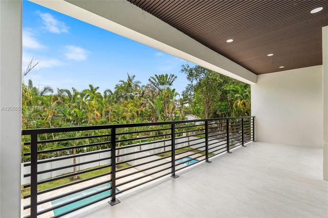 1234 NE 17th Ter, Fort Lauderdale, FL 33304