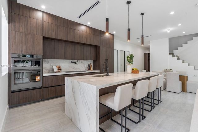 1234 NE 17th Ter, Fort Lauderdale, FL 33304
