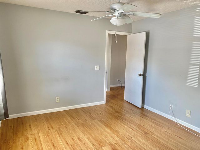 5330 Elmhurst Road G, West Palm Beach, FL 33417