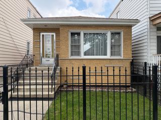 5347 S Maplewood Avenue, Chicago, IL 60632