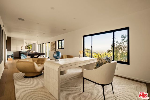 8620 Skyline Drive, Los Angeles, CA 90046