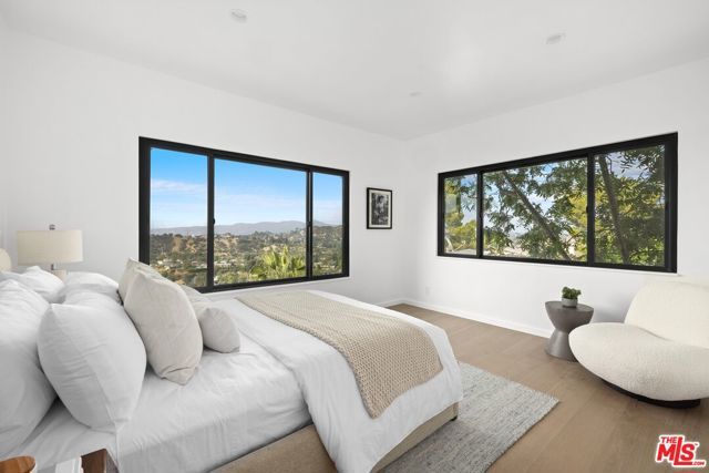 8620 Skyline Drive, Los Angeles, CA 90046