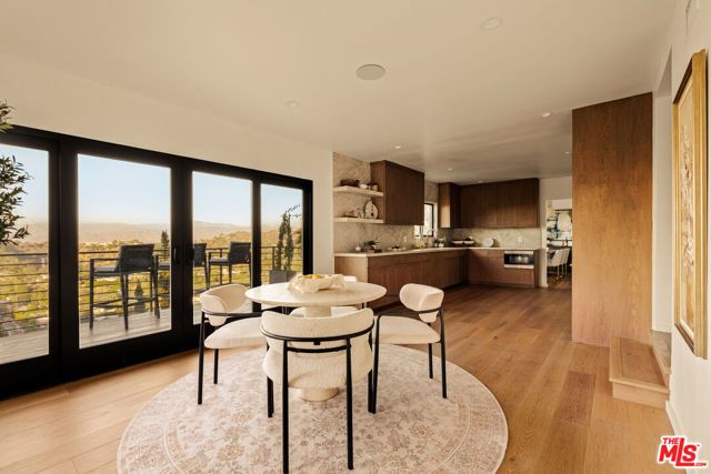 8620 Skyline Drive, Los Angeles, CA 90046