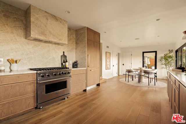 8620 Skyline Drive, Los Angeles, CA 90046