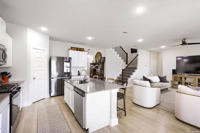 3167 IRON CYN, Bulverde, TX 78163