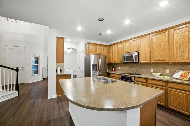 3801 Poppy Hills CV, Round Rock, TX 78664