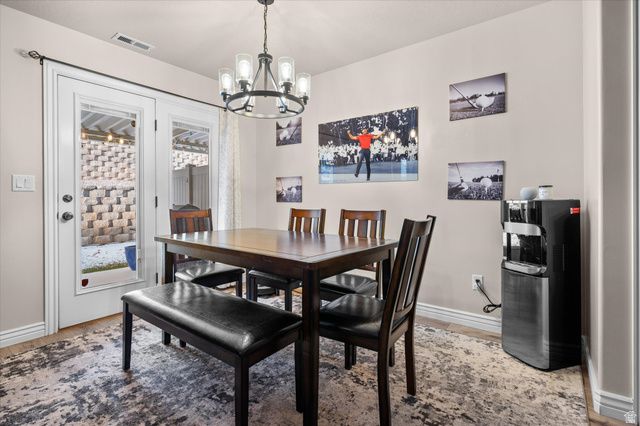 1827 E WHITETAIL DR, Layton, UT 84040