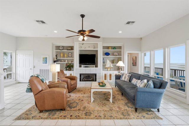 4301 Jolly Roger Road, Jamaica Beach, TX 77554