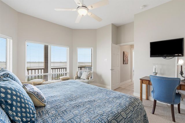 4301 Jolly Roger Road, Jamaica Beach, TX 77554