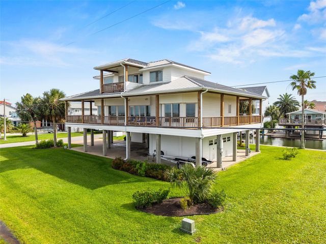 4301 Jolly Roger Road, Jamaica Beach, TX 77554