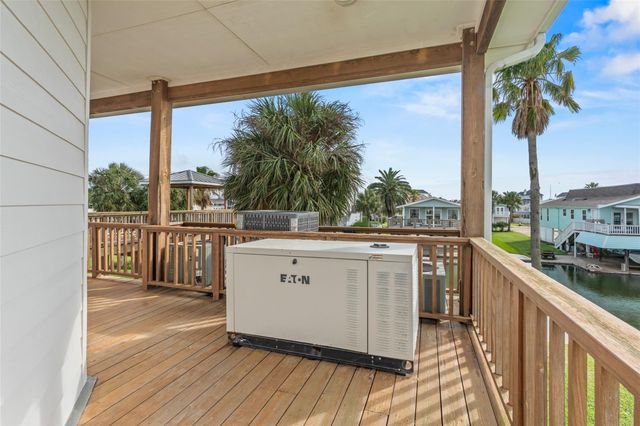 4301 Jolly Roger Road, Jamaica Beach, TX 77554