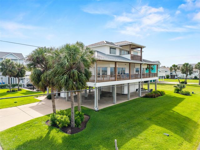 4301 Jolly Roger Road, Jamaica Beach, TX 77554