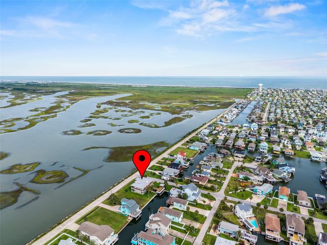 4301 Jolly Roger Road, Jamaica Beach, TX 77554
