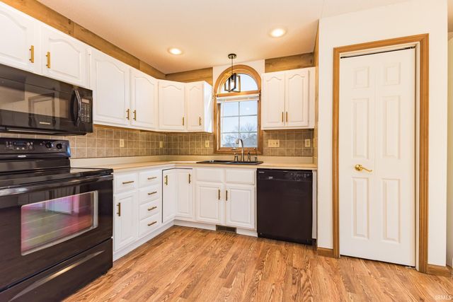 5501 W Wedgewood Lane, Muncie, IN 47304