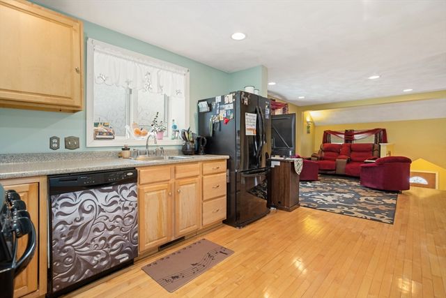 66 Springdale Ave, Saugus, MA 01906