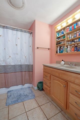 66 Springdale Ave, Saugus, MA 01906