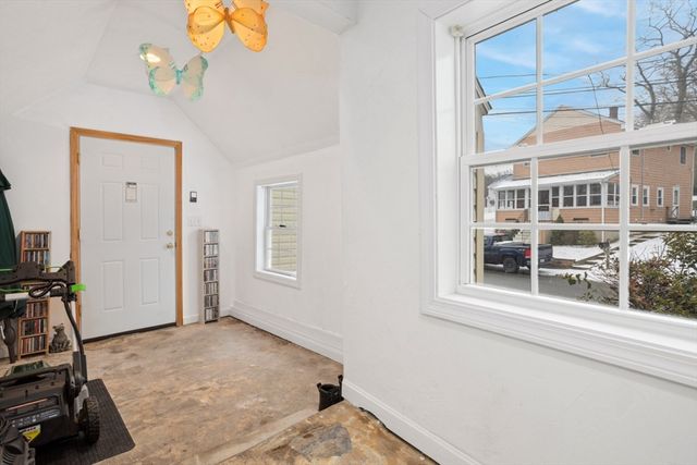 66 Springdale Ave, Saugus, MA 01906