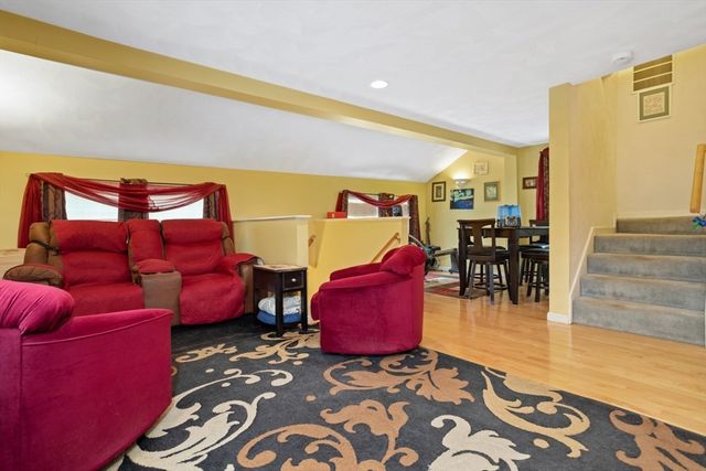 66 Springdale Ave, Saugus, MA 01906