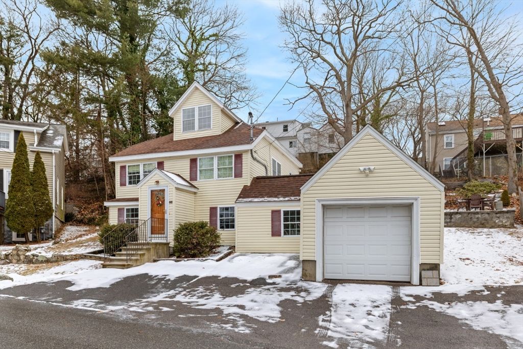 66 Springdale Ave, Saugus, MA 01906