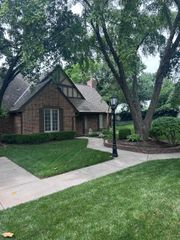 640 N Rock Rd. #20, Wichita, KS 67206