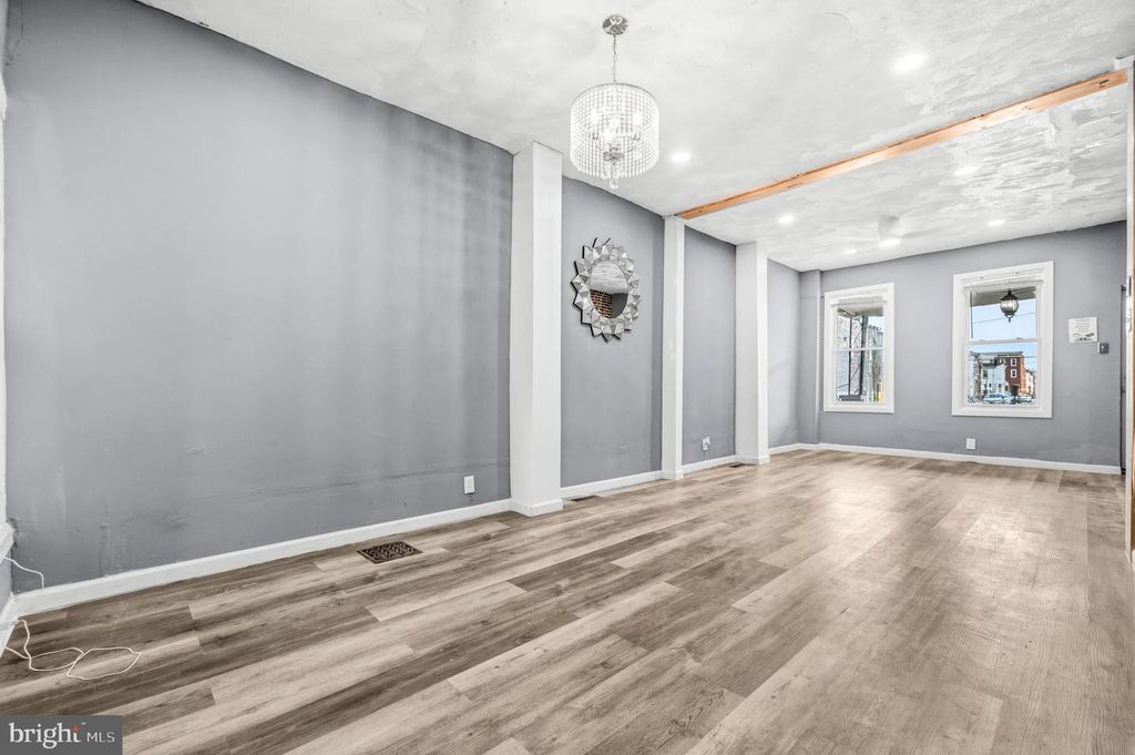 Image 10 of property listing at 2002 N SMALLWOOD ST, Baltimore, MD 21216