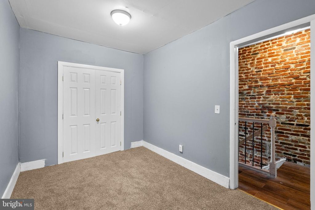 Image 19 of property listing at 2002 N SMALLWOOD ST, Baltimore, MD 21216