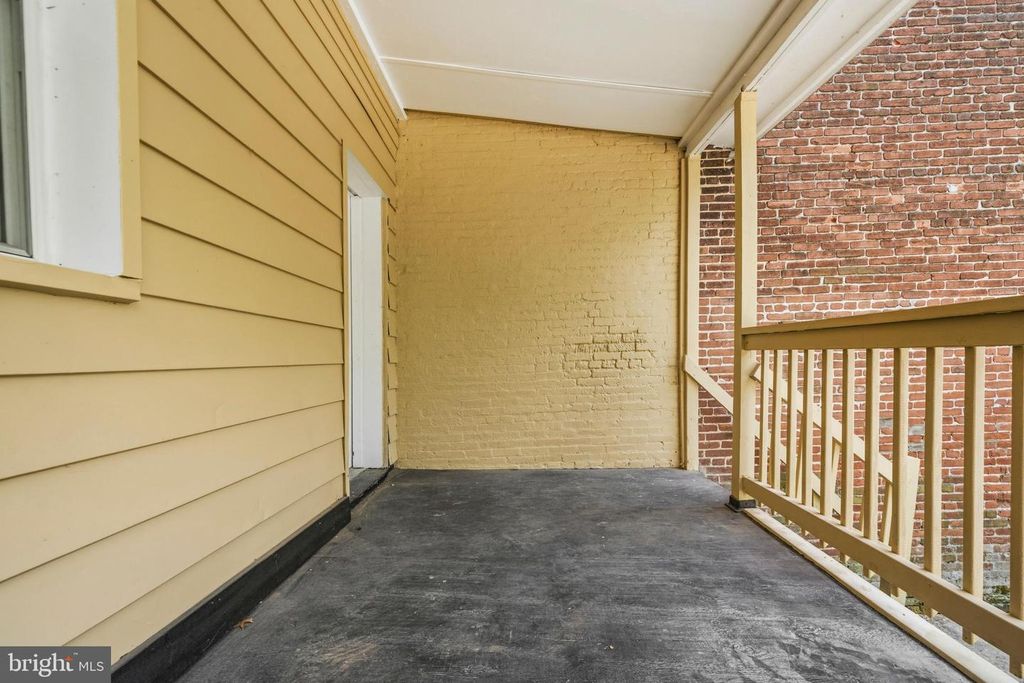 Image 24 of property listing at 2002 N SMALLWOOD ST, Baltimore, MD 21216