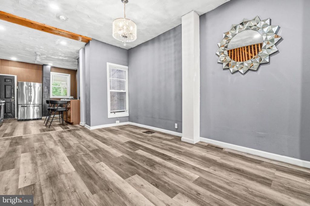 Image 9 of property listing at 2002 N SMALLWOOD ST, Baltimore, MD 21216