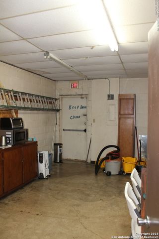 233 ATHENIAN, Universal City, TX 78148