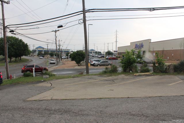 233 ATHENIAN, Universal City, TX 78148