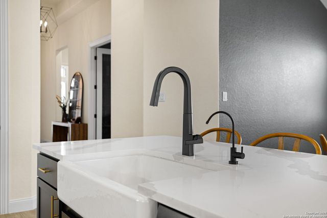 529 Huntwick, Boerne, TX 78006