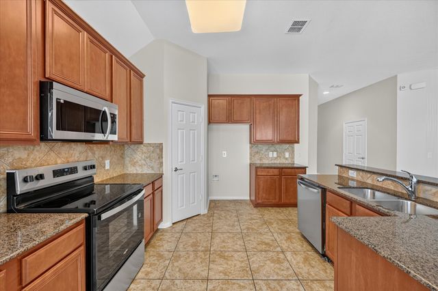 2745 Cedar Ridge Lane, Fort Worth, TX 76177