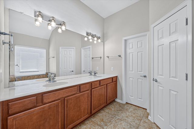 2745 Cedar Ridge Lane, Fort Worth, TX 76177