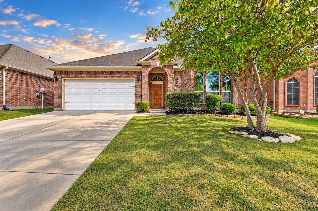 2745 Cedar Ridge Lane, Fort Worth, TX 76177