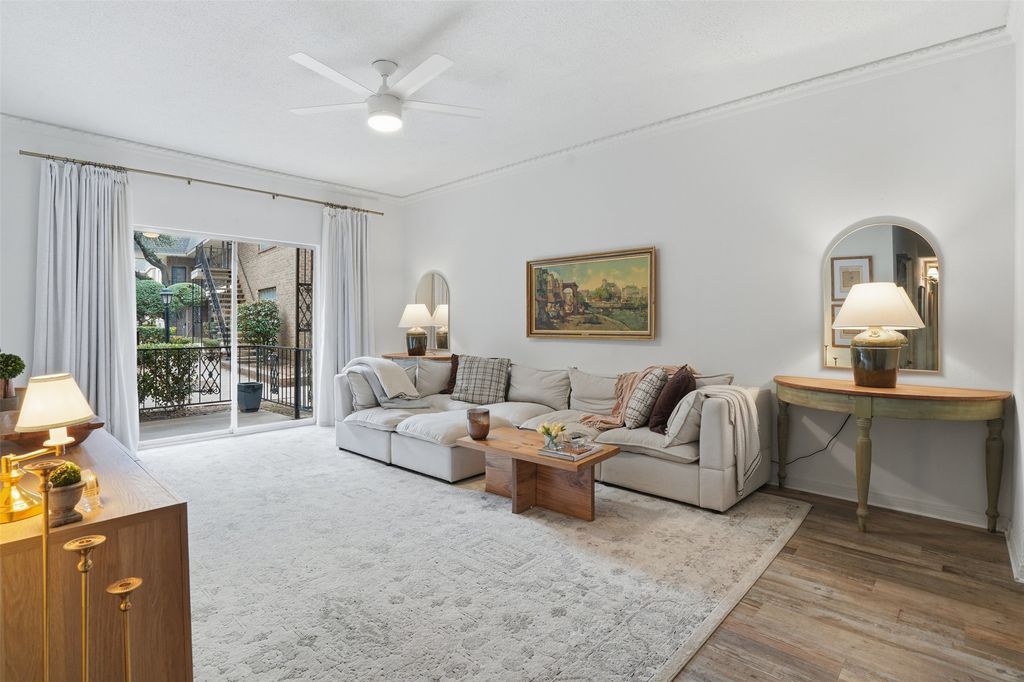 4442 Harlanwood Drive 116, Fort Worth, TX 76109