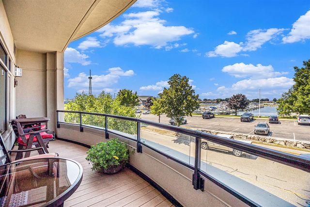 105 W Danaher Street 201, Ludington, MI 49431