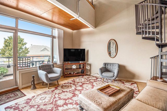 105 W Danaher Street 201, Ludington, MI 49431