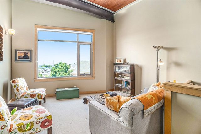 105 W Danaher Street 201, Ludington, MI 49431