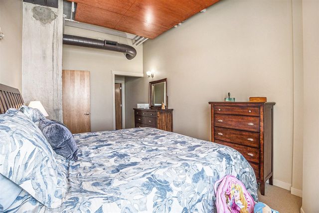 105 W Danaher Street 201, Ludington, MI 49431